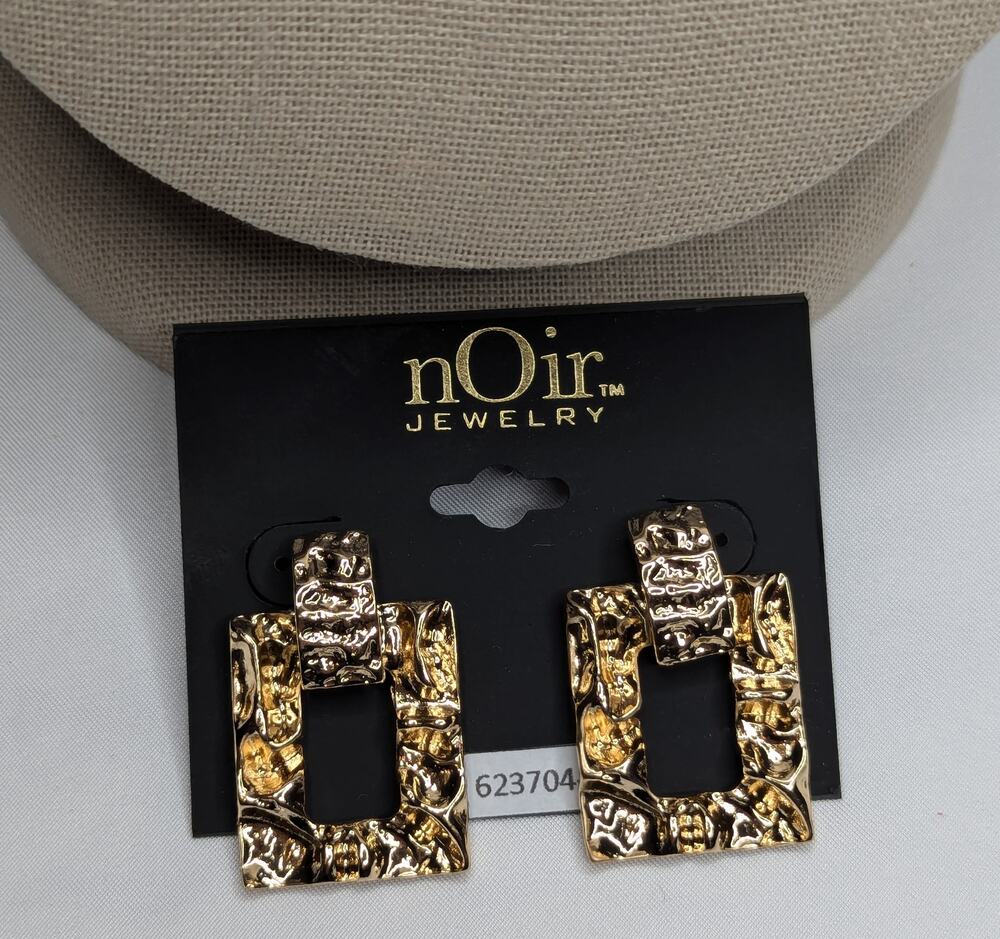 nOir Chunky Gold Hammered Square Drop Earrings - Picture 1 of 7